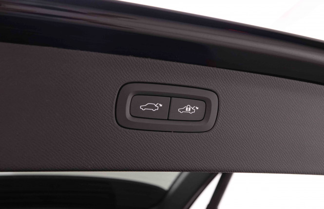 VOLVO_VOLVO_XC90_2548684_6.jpg
